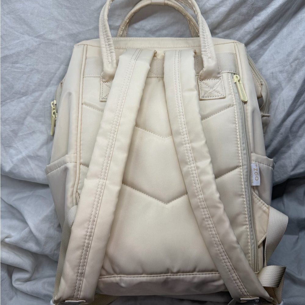 ZGO Tide Color X Sanrio Cinnamonroll Collab Sweet Planet Series Backpack - Picture 2 of 14